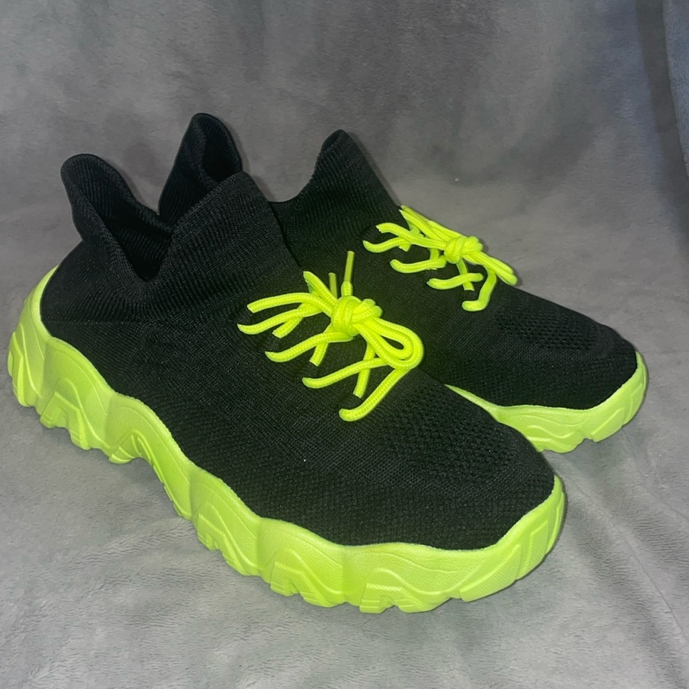 Comfortable athletic shoes black and neon green